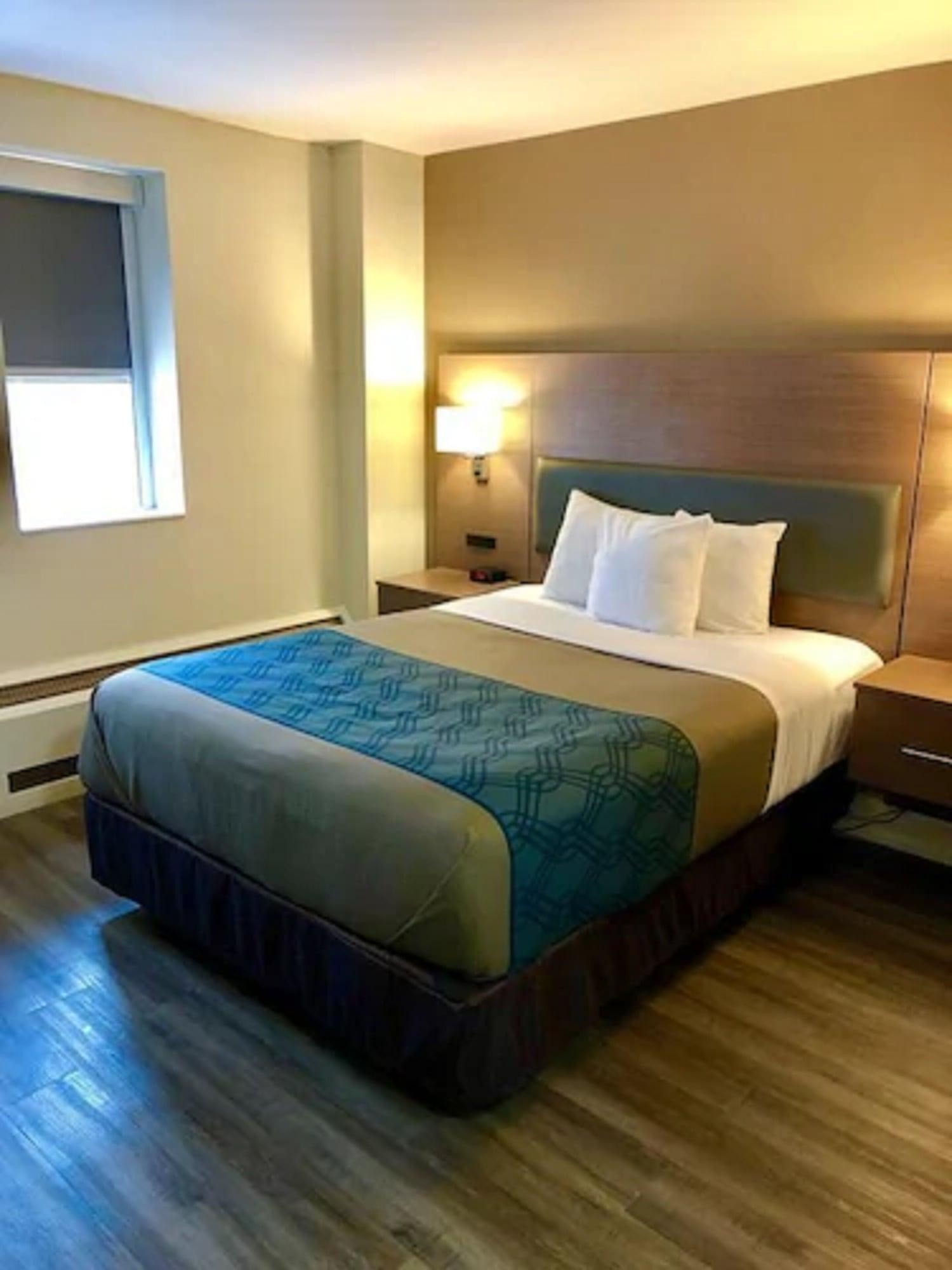 Econo Lodge Inn & Suites Downtown Toronto Luaran gambar