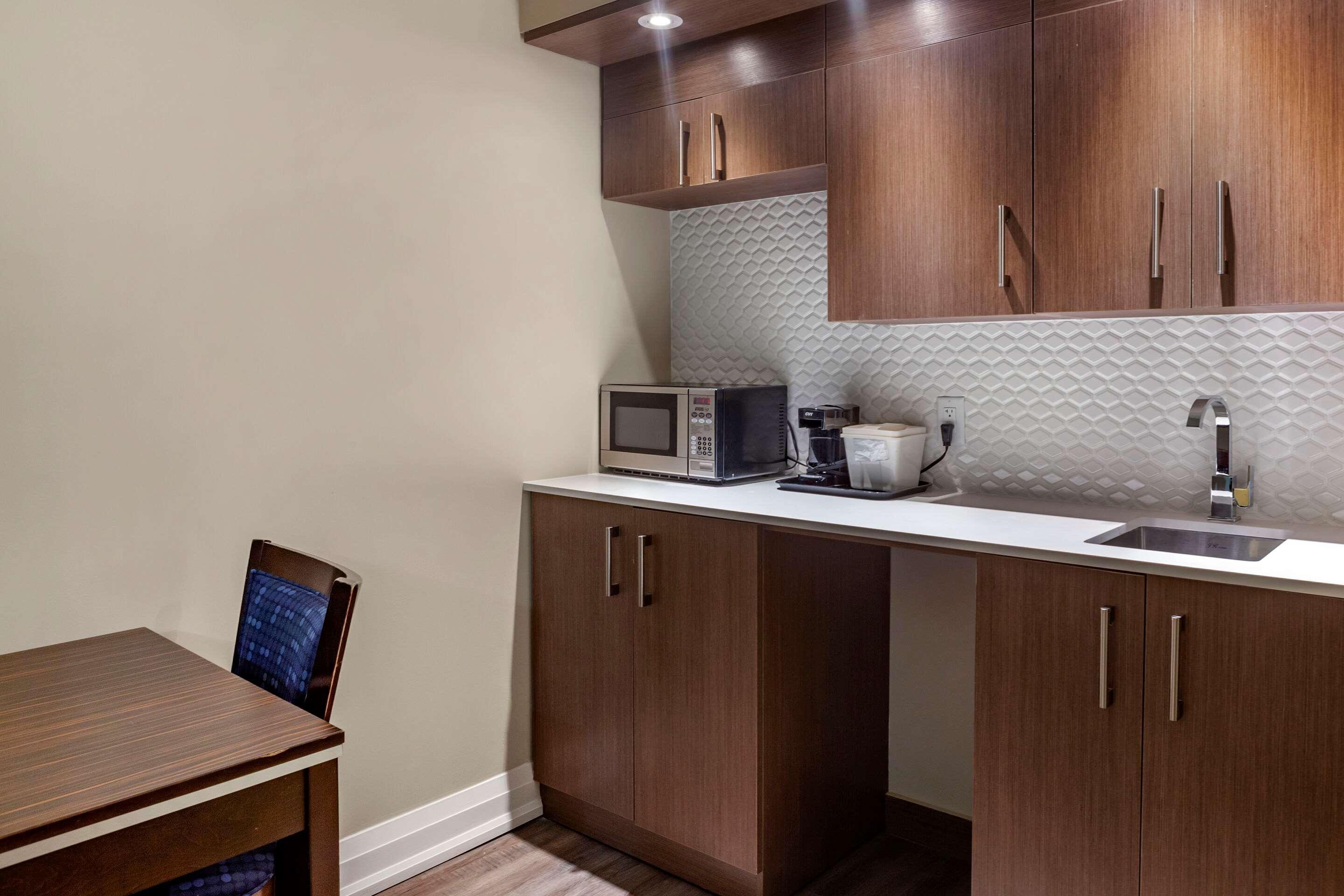 Econo Lodge Inn & Suites Downtown Toronto Luaran gambar
