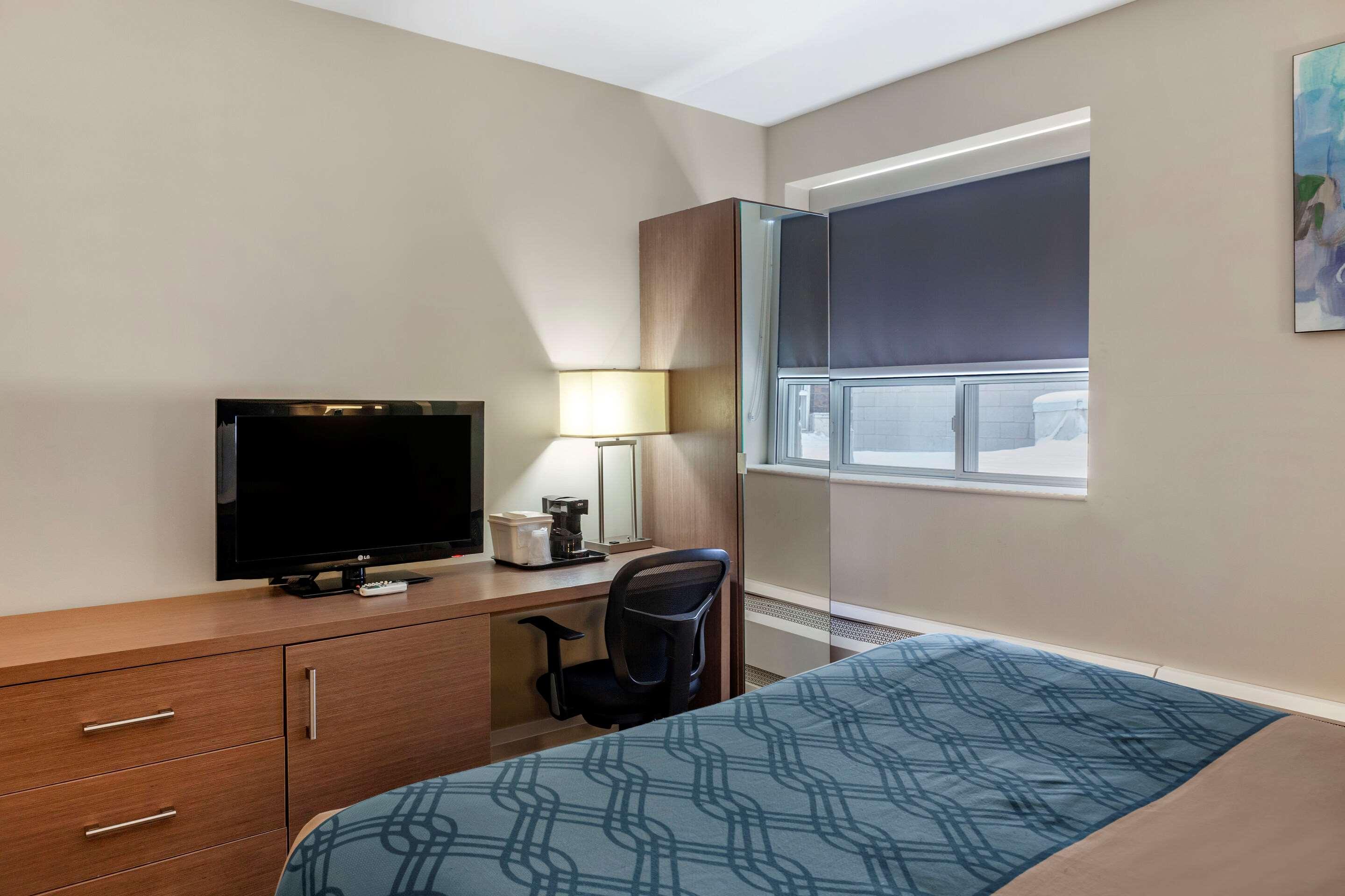 Econo Lodge Inn & Suites Downtown Toronto Luaran gambar